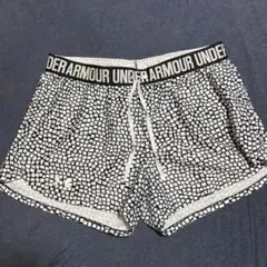 ショートパンツ　L size アンダーアーマー　under armor