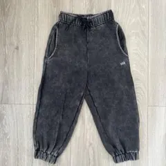 Item thumbnail for item 85faaad0-7ff6-41c1-899c-f6d6a903ca2d