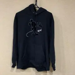 ミッキーシルエット浮き彫りパーカーXL
