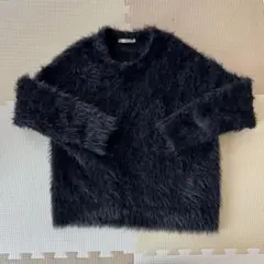 黒ニット、セーター