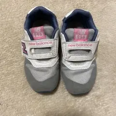 New Balance 996 キッズシューズ グレー/ピンク/ネイビー