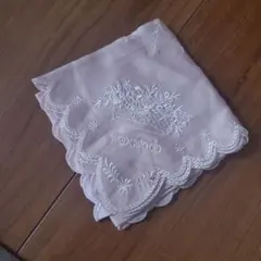 WEDGWOOD ピンク刺繍ハンカチ