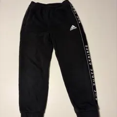 adidas スリーストライプ ブラックパンツ 130cm