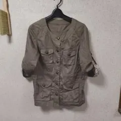 カーキ ノーカラージャケット 4ポケット レディース Mサイズ