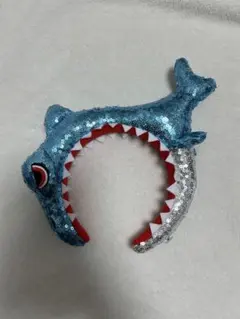 サメ型スパンコールカチューシャ