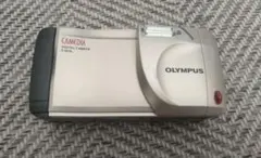 OLYMPUS μ830 シルバー オールド コンデジ 動作確認済 OLYMPUS μ830 デジカメ 動作確認済み 充電器付 コンデジ シルバー
