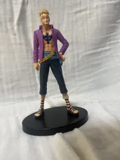 ONE PIECE マルコ　フィギュア