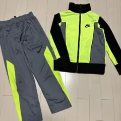 Item thumbnail for item c5ba8d2b-6092-409c-bf4b-56105989339e