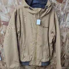 超激安　着用2回 極美品 厚手Columbia フード付きジャケット L