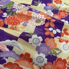 着物 はぎれ 480 生地 布 ハギレ アンティーク 絹　古布　和布　古裂　和柄