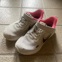 NIKEスニーカーレボリューション18cm