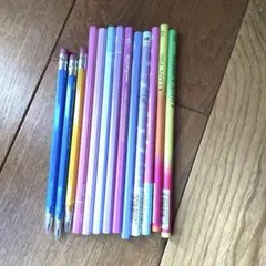 鉛筆まとめ売り