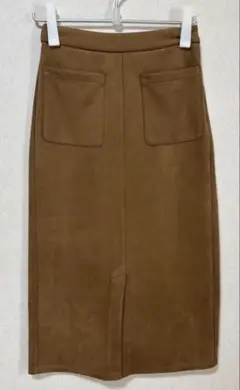 GU スエードタッチナローメディスカート ベージュ