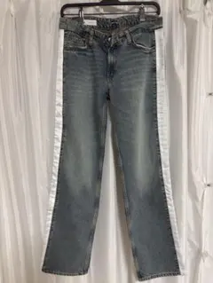ZARA（ザラ）ストレートデニムパンツ　 サイドホワイトストライプ　Mサイズ