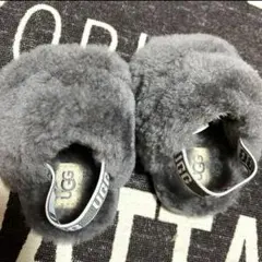 UGG ファーサンダル ベビー ふわふわ グレー ファーストシューズ アグ
