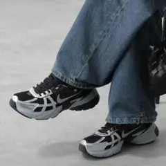 NIKE V2K RUN FD0736-005 22.5cm BK SILVER