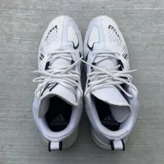 adidas バスケットボールシューズ ホワイト/ブラック