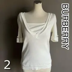 BURBERRYLONDON　ホワイトVネックリブニット　サイズ２　ロゴ刺繍のサムネイル