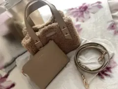 CHARLES & KEITH ミニダブルハンドルバッグ - ナツメグベージュ