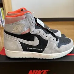 Air Jordan 1 RETRO High OG Hyper Crimson