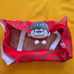 【清掃済】おそ松さん こたつでだらだらティッシュケースカバー おそ松