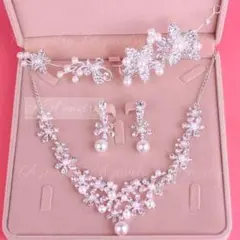 Item thumbnail for item 95ca6052-6c2f-40e1-bc26-4debd94d907d