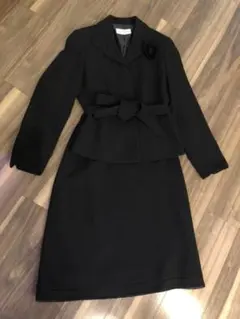 入、卒業式　保護者会　スーツ　ギャラリービスコンティ　お値下げ