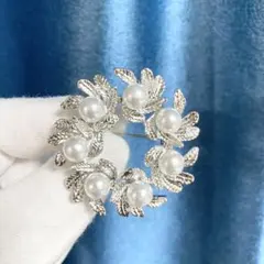 パールブローチ　シルバーカラー　銀色