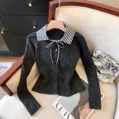 ダークグレーセーター