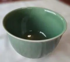 【新品未使用】オリーブ色の和食器のサムネイル