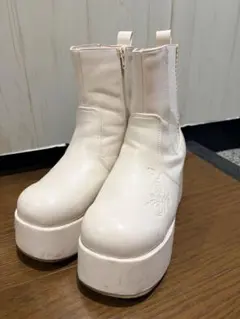 axes femme アクシーズファム 薔薇エンボス厚底ブーツ 生成 Lサイズのサムネイル