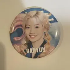 TWICE ダヒョン LIGHTS 缶バッジ