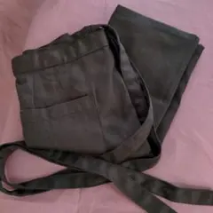 ダークブラウン　エプロン シンプルデザイン