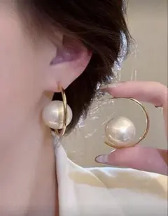 ピアス　フープピアス　パールピアス　大ぶりピアス　ゴールド　エレガント