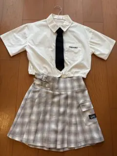 ピンクハント　ネクタイ付半袖シャツ&チェックプリーツスカート　L（160）サイズ