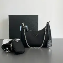 PRADA ブラック ショルダーバッグ