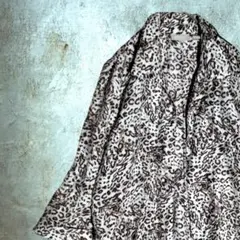 シャツジャケット　レオパード　薄生地　ホワイト×ブラウン　さらさら