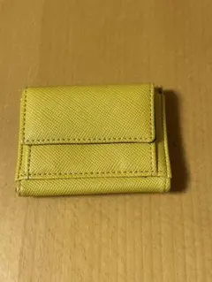 三つ折り財布 イエロー