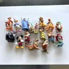 チョコエッグ　ディズニーフィギュア16種類セット