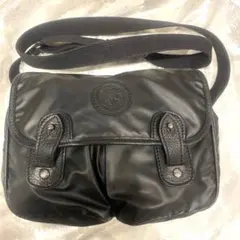【美品】HUNTING WORLD バチュークロス 黒 ミニショルダーバッグのサムネイル