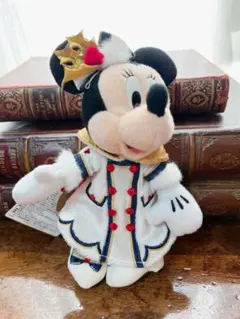 ★新品未使用品タグあり★ミニー　ぬいぐるみバッジ　イッツクリスマスタイム2019