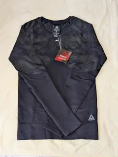 専用【新品】Reebok トレーニングトップ Sサイズ ブラックカモ