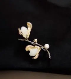 イタリアで購入 新品 白木蓮 マグノリア フラワー パール ブローチ ゴールド