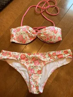 A&F ☆水着 レディース ビキニ 夏　プールのサムネイル