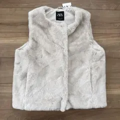 新品ZARAキッズファーベスト164cm