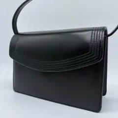 極美品ロベルタディカメリーノブラックフォーマルバッグ レザー シンプル冠婚葬祭