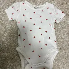 エイチアンドエムさくらんぼロンパース