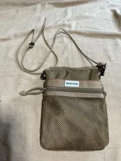 BRIEFING DEAN & DELUCA サコッシュのサムネイル