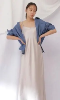 ジルバイジルスチュアート サテン キャミワンピース エクリュ ロングワンピース