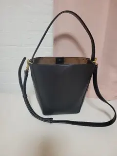ZARAブラックレザーバケツショルダーバッグ